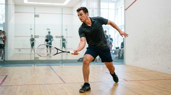 Top raquettes de squash pour améliorer vos performances